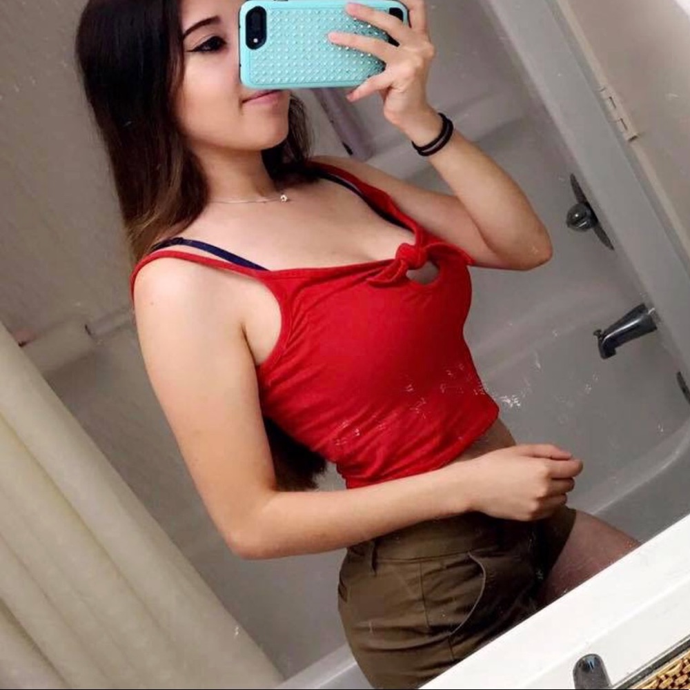 Meet your Posher, Joselin